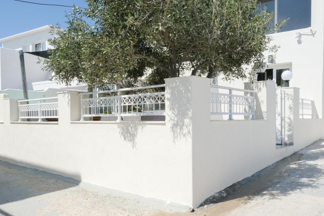 Residence By Georgia Studios Fira (Santorini) Exterior foto